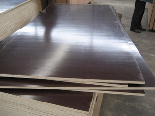China Top Quality Film Faced Plywood for Concrete Formwork