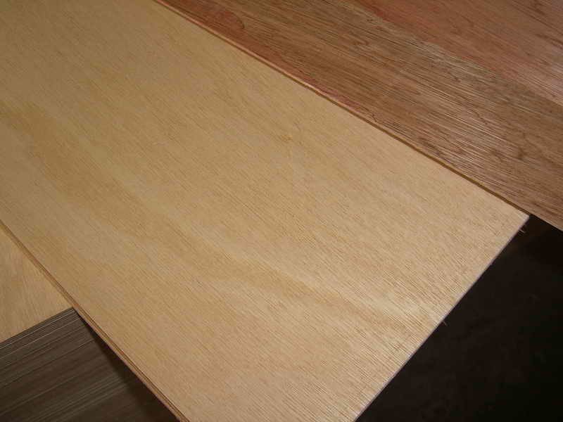Red Hardwood Plywood (2.2,2.4,2.8mm)
