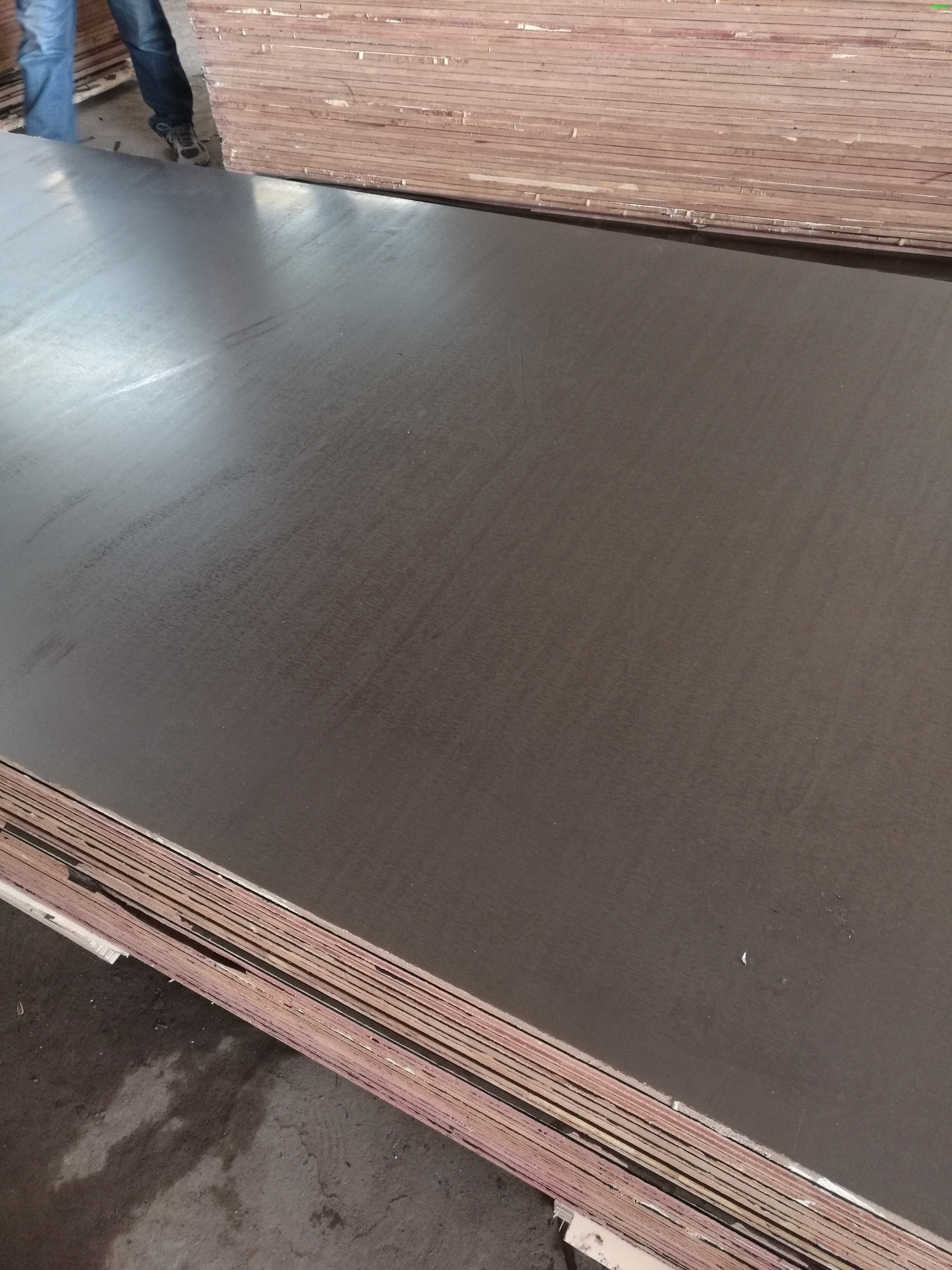 20mm Film Faced Plywood with Black Film Poplar Core First Grade